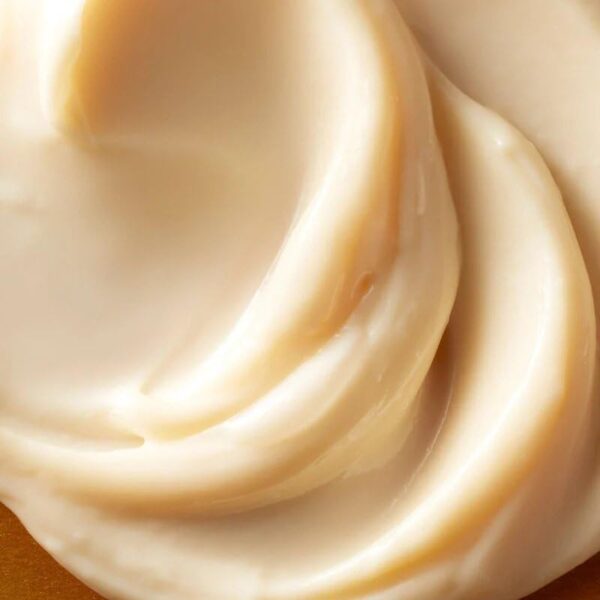 Clé de Peau Beauté – La Crème, 1 fl oz - Image 5
